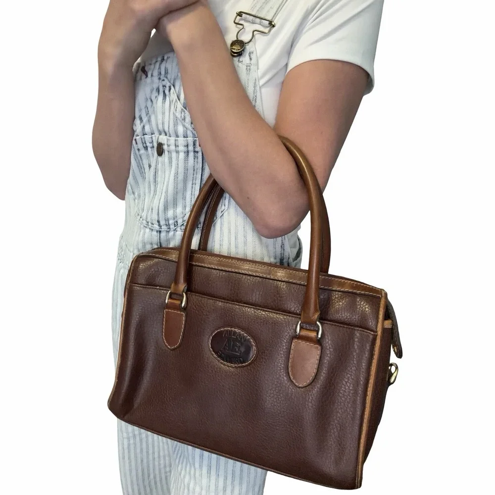 Vintage Allen Edward Brown‎ Purse Handbag